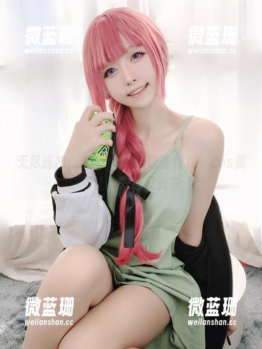 Asagiriai 无尽连拍:Asagiriai泳池特辑,cos美图让人舒心又兴奋
