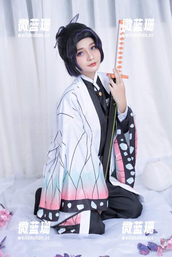Azami 精选写真:Azami的MartiniDress,把不喝酒的人都带到派对现场!