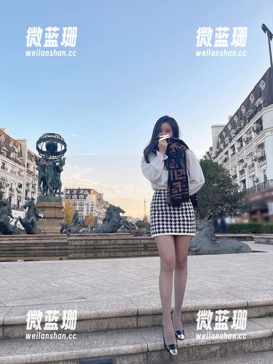 微密圈 - July芝岚的咖色诱惑：原图分享时，不小心掉入兔子洞？