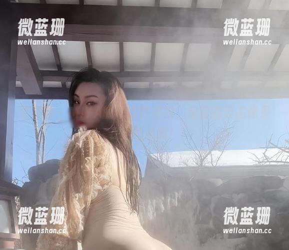 微密圈 - MIYA的高跟鞋私拍，走路的姿态像是在走红毯啊！