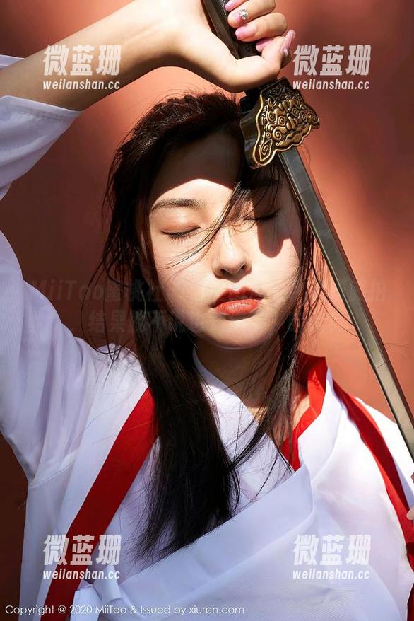 MiiTao蜜桃社-伊素妍 MiiTao蜜桃社 - 当美图遇上伊素妍旅拍,结果就不说也知道了,哈哈!