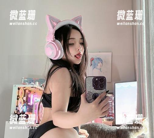 SayoMomo私拍的星野爱，今天你想不想看点特别的套图呢？