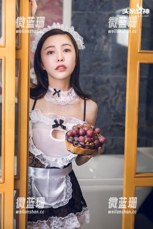 TouTiao头条女神 - 幻雪儿浴室精选：泡澡时的随性一刻