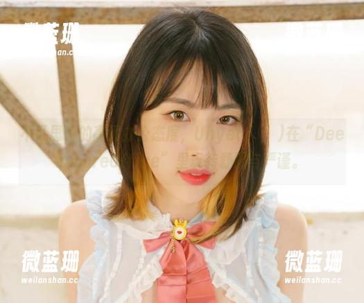 不可思议的高清办公态度，Uhye(이유혜)在“DeepmoreOffice”里玩转舒服与严谨。