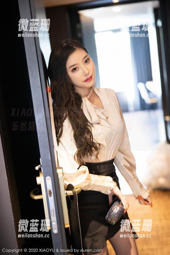 XIAOYU语画界-黄乐然 XIAOYU语画界 - 一件旗袍一双丝袜,黄乐然精选,时光静止,你的眼睛却不听使唤。