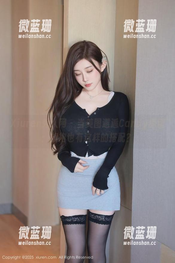 Xiuren秀人网 - 当美图邂逅Candy糖糖：旗袍也有这样的搭配？
