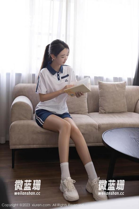 Xiuren秀人网-奈沐子 Xiuren秀人网 - 奈沐子的高清原图届清纯女神,曝光率直逼闪光灯!