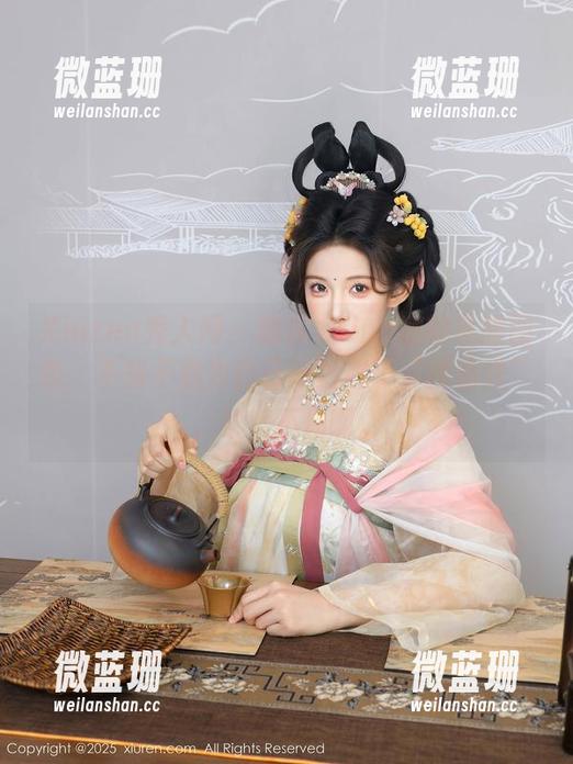 Xiuren秀人网 - 翻阅尤Una娜的礼服图包，不知不觉为自己计划起了“模仿秀”，果然不易啊。