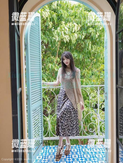 Xiuren秀人网 - 又一波资源，星子柒kiki内衣写真集，你能抵挡住吗？