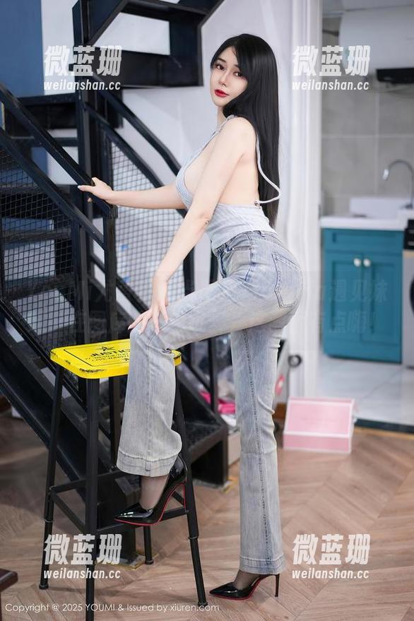 YouMi尤蜜荟 - 当果儿Victoria遇见妹妹，在图库的边缘跳舞，这画面有点嗨！