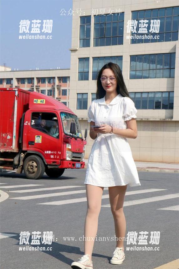 初夏女神-安妮 初夏女神 - 安妮的礼服在线合集,我想闯进去试一试!