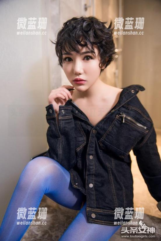 头条女神 - 信悦儿的浴缸无圣光合集，水气弥漫，完全不想出来