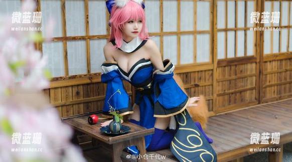 看小仓千代w的黑白高清图册，竟有种想沉浸在单色的冲动……