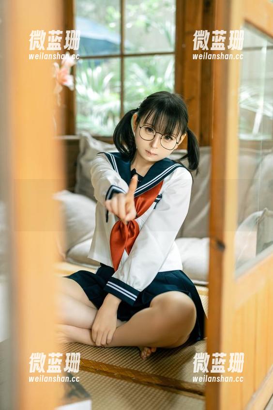 幼水铃衣的私房写真，谁说电子女友只会发光发热？