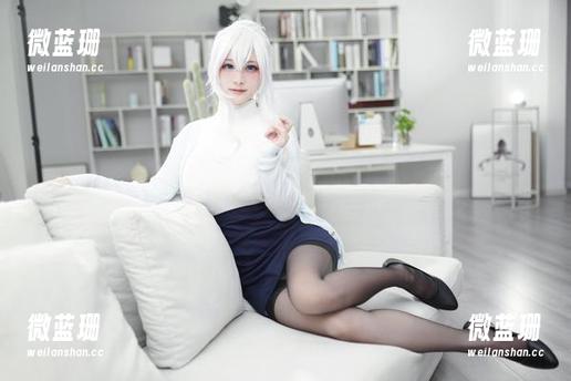 幼爱youmeko 作品独特,幼爱youmeko的JK制服和小琪的舞姿好像在聊天。