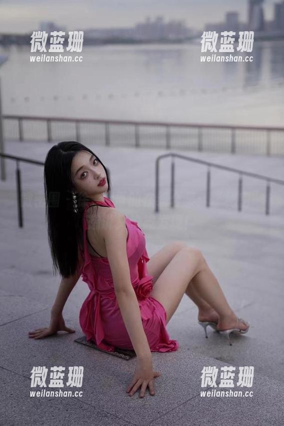 徐珺大哥 微密圈 - 徐珺大哥的在线合集:“秘密”想说又怕被发现!