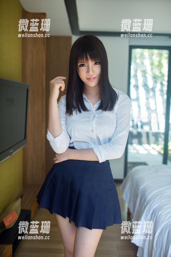 推女郎 - 这腿不一般！何何夕的美腿图集定制直击心灵深处！