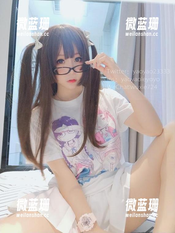 摇摇乐yoyo 摇摇乐yoyo与白丝的碰撞:图集里,哪一帧最撩人?