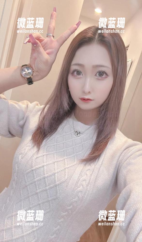当月城委员会来了，WonderLand变得好像更有趣了，这些写真真让人迷。