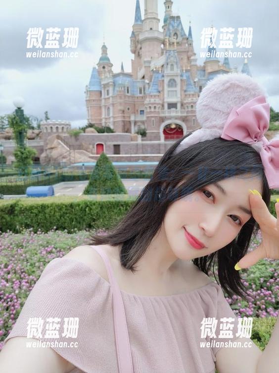 白银81的毛衣写真小合集：一针一线之间，有她暗藏的趣味哦。