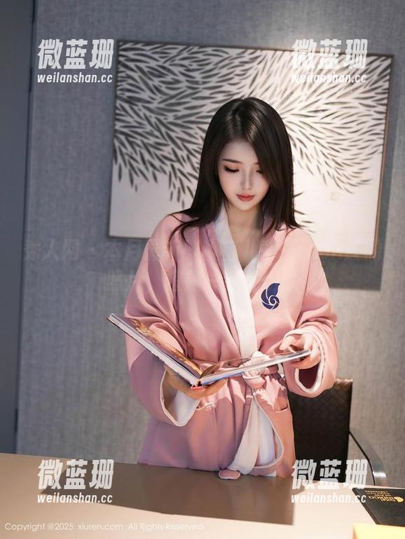 秀人网 - 本月最新！曦宝儿秘书icon般的照片，超想一起加班的