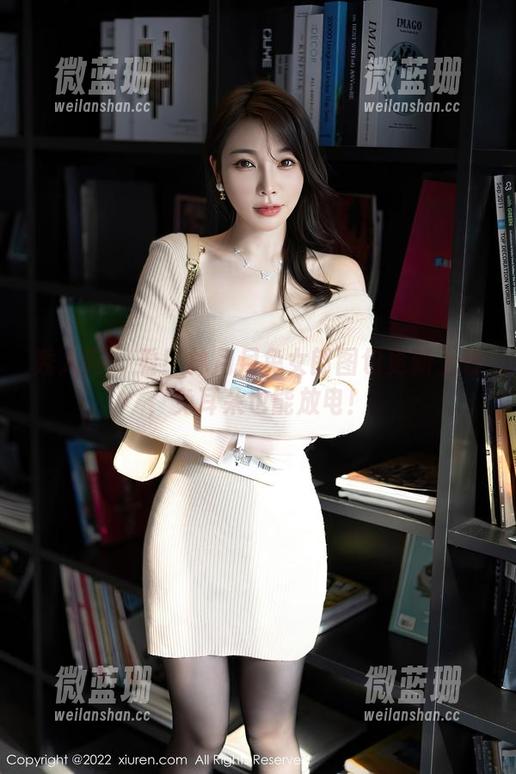秀人网 - 看！林月月兔女郎图包更新上线，兔耳朵也能放电！