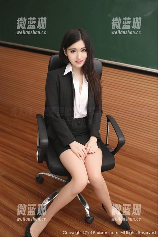 秀人网 - 找不到的睡衣写真：软糖爱喝奶在哪儿？