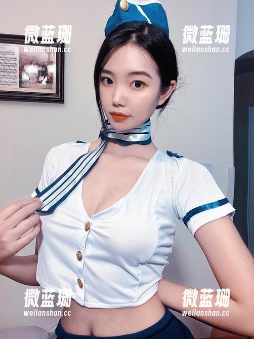 纪念小小v 微密圈 - 我都不知道纪念小小v的红裙套图有这么多资源,直击我的好奇心。