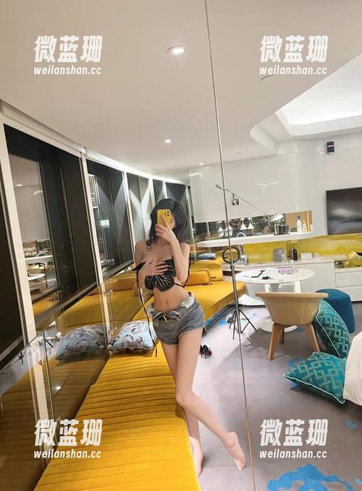 微密圈 - 偷偷藏着葛征的黑丝诱惑美图，心里默念“不能分享！”