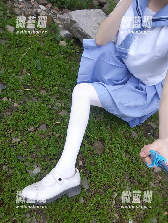 骤然被俘？西尔酱的死库水校服图集让我心中暗潮汹涌