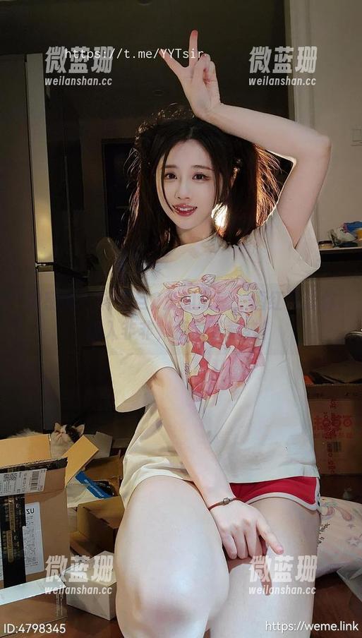 微密圈 - 轩子巨2兔的诱惑，酒红色让你想入非非，直奔下载去！