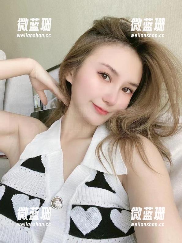 微密圈 - 陈大小姐的“彩云色彩”合集，不愧是能把单调变得特别的女生
