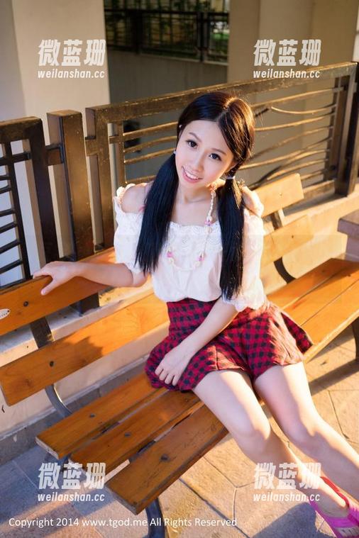 青豆客-汪佩妮Penny 青豆客 - 心动长腿合集,汪佩妮Penny的美腿在等你来数鸭蛋!