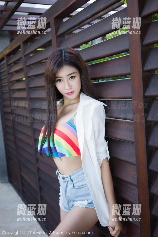 魅妍社-FoxYini孟狐狸 魅妍社 - 我敢打赌,没几个人能抵挡FoxYini孟狐狸的套装原图的诱惑,太致命了!